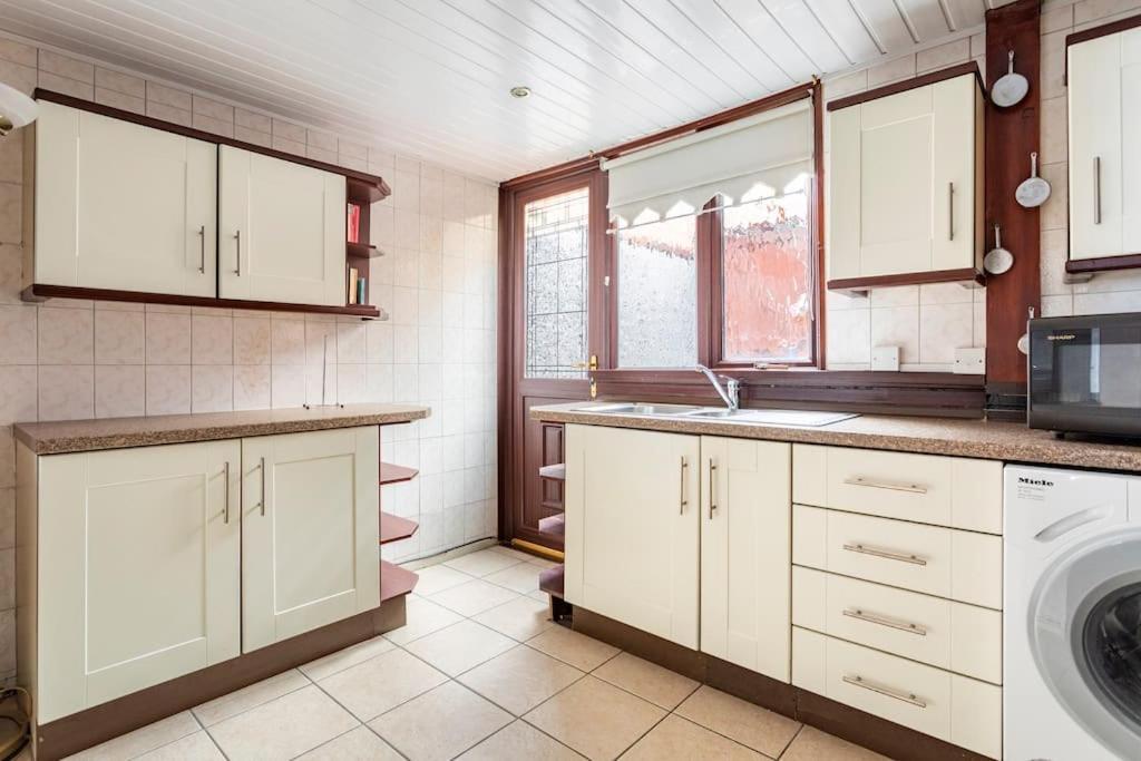 Central Belfast Town House 외부 사진